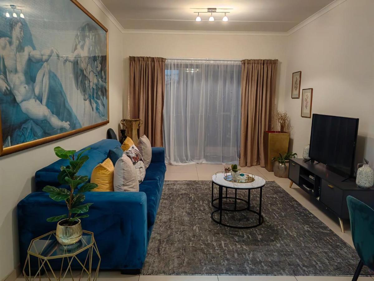 Classy And Cosy Apt - Dainfern サントン エクステリア 写真